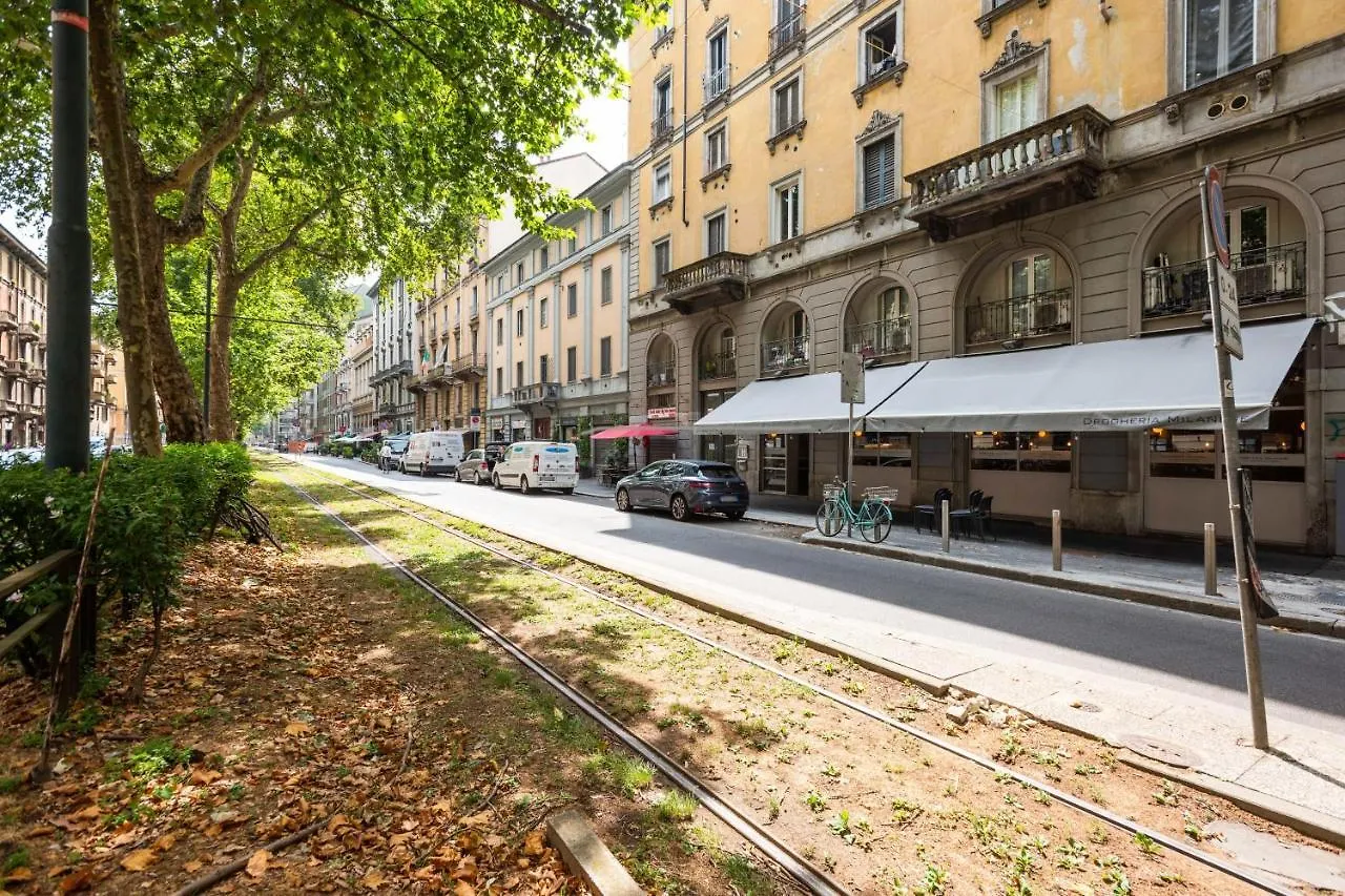Wonderful Studio In Pta Romana 10 Mins From Duomo By Easylife ميلان